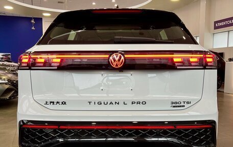 Volkswagen Tiguan, 2025 год, 4 800 000 рублей, 5 фотография