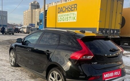 Volvo V40 Cross Country I, 2018 год, 2 500 000 рублей, 4 фотография