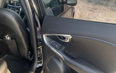Volvo V40 Cross Country I, 2018 год, 2 500 000 рублей, 12 фотография