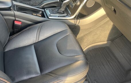 Volvo V40 Cross Country I, 2018 год, 2 500 000 рублей, 9 фотография