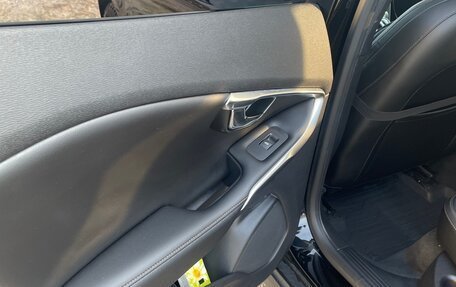 Volvo V40 Cross Country I, 2018 год, 2 500 000 рублей, 16 фотография