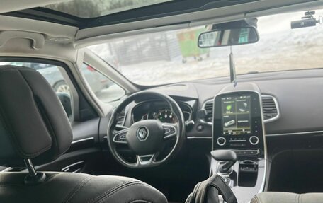 Renault Espace V рестайлинг, 2017 год, 2 050 000 рублей, 16 фотография