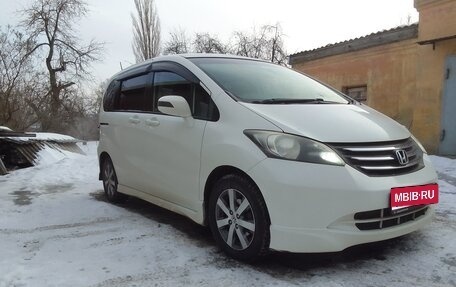 Honda Freed I, 2010 год, 850 000 рублей, 1 фотография