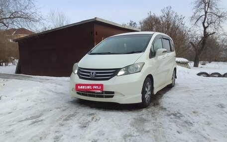 Honda Freed I, 2010 год, 850 000 рублей, 2 фотография