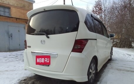 Honda Freed I, 2010 год, 850 000 рублей, 3 фотография