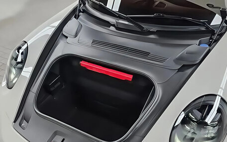 Porsche 911, 2025 год, 29 120 000 рублей, 19 фотография