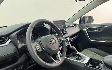 Toyota RAV4, 2025 год, 4 390 000 рублей, 10 фотография