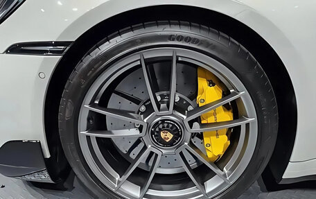 Porsche 911, 2022 год, 23 450 000 рублей, 16 фотография