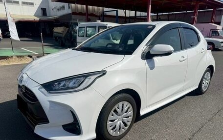 Toyota Yaris, 2021 год, 1 251 000 рублей, 2 фотография