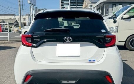 Toyota Yaris, 2021 год, 1 251 000 рублей, 4 фотография