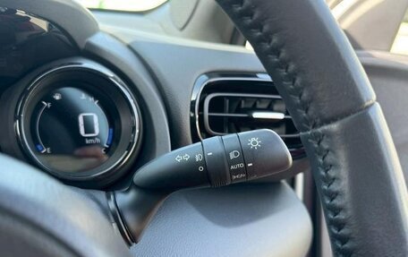 Toyota Yaris, 2021 год, 1 251 000 рублей, 16 фотография