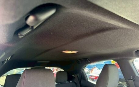 Toyota Yaris, 2021 год, 1 251 000 рублей, 33 фотография