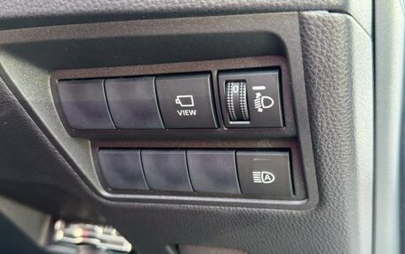 Toyota Yaris, 2021 год, 1 251 000 рублей, 27 фотография