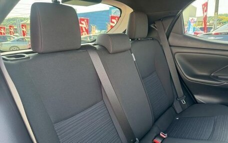 Toyota Yaris, 2021 год, 1 251 000 рублей, 31 фотография