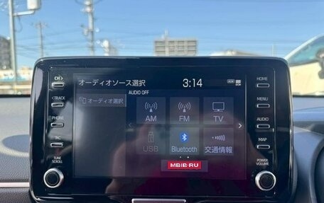 Toyota Yaris, 2021 год, 1 251 000 рублей, 20 фотография