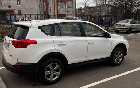 Toyota RAV4, 2015 год, 2 200 000 рублей, 3 фотография