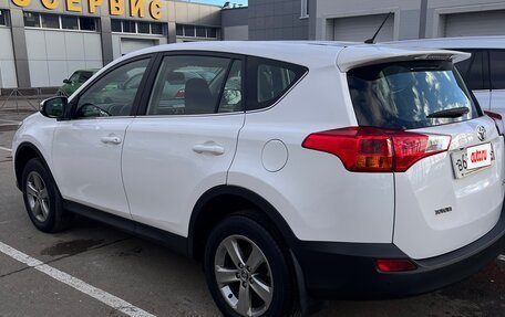 Toyota RAV4, 2015 год, 2 200 000 рублей, 18 фотография