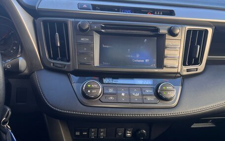 Toyota RAV4, 2015 год, 2 200 000 рублей, 26 фотография