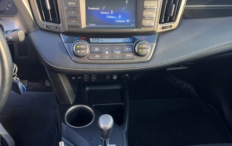 Toyota RAV4, 2015 год, 2 200 000 рублей, 20 фотография