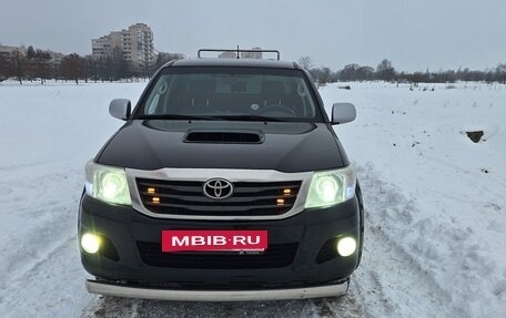 Toyota Hilux VII, 2014 год, 2 180 000 рублей, 3 фотография