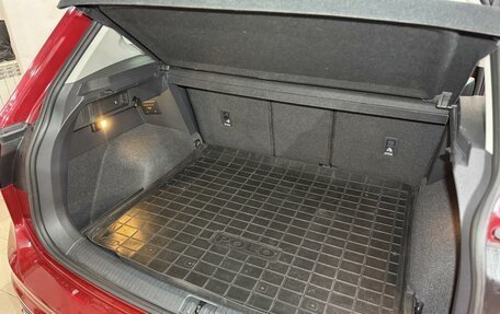 Volkswagen Tiguan II, 2021 год, 2 999 000 рублей, 7 фотография