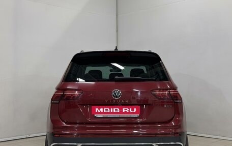 Volkswagen Tiguan II, 2021 год, 2 999 000 рублей, 5 фотография