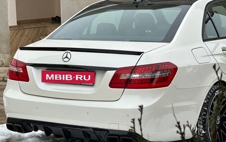 Mercedes-Benz E-Класс, 2011 год, 1 650 000 рублей, 4 фотография