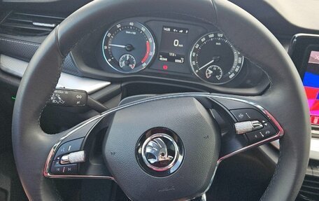 Skoda Octavia IV, 2021 год, 2 400 000 рублей, 8 фотография