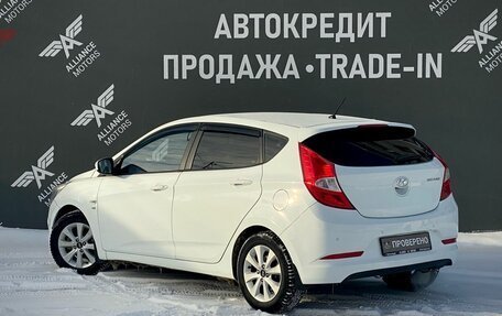 Hyundai Solaris II рестайлинг, 2016 год, 995 000 рублей, 5 фотография