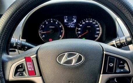 Hyundai Solaris II рестайлинг, 2014 год, 900 000 рублей, 13 фотография