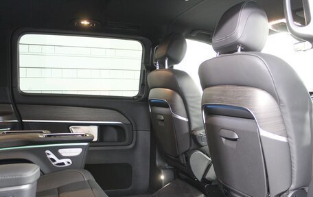 Mercedes-Benz V-Класс, 2025 год, 14 850 000 рублей, 24 фотография