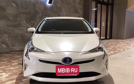 Toyota Prius IV XW50, 2017 год, 1 453 000 рублей, 2 фотография