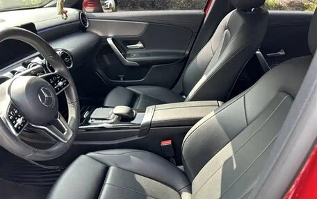 Mercedes-Benz A-Класс, 2021 год, 1 399 000 рублей, 8 фотография