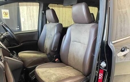 Toyota Esquire I, 2018 год, 1 980 000 рублей, 13 фотография