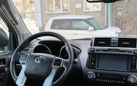 Toyota Land Cruiser Prado 150 рестайлинг 2, 2014 год, 3 700 000 рублей, 7 фотография