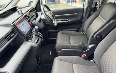 Honda Stepwgn IV, 2022 год, 2 385 007 рублей, 14 фотография