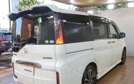 Honda Stepwgn IV, 2016 год, 1 450 007 рублей, 6 фотография