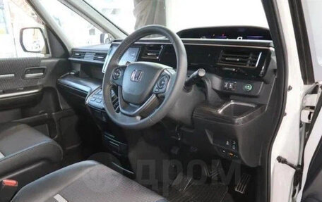 Honda Stepwgn IV, 2016 год, 1 450 007 рублей, 14 фотография