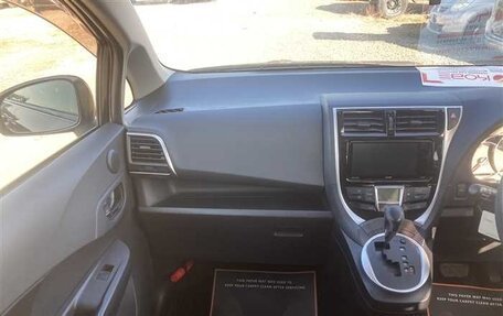 Toyota Ractis II, 2014 год, 710 000 рублей, 10 фотография