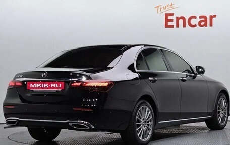 Mercedes-Benz E-Класс, 2021 год, 5 450 000 рублей, 2 фотография