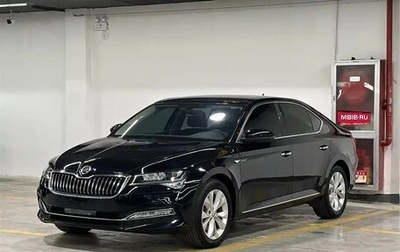 Skoda Superb III рестайлинг, 2021 год, 1 500 000 рублей, 1 фотография