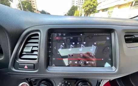 Honda Vezel, 2022 год, 1 099 000 рублей, 14 фотография