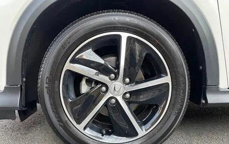 Honda Vezel, 2022 год, 1 099 000 рублей, 21 фотография