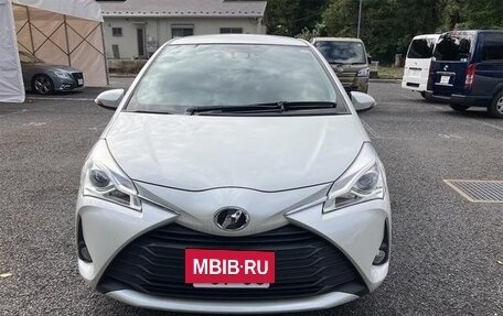 Toyota Vitz, 2017 год, 955 007 рублей, 2 фотография