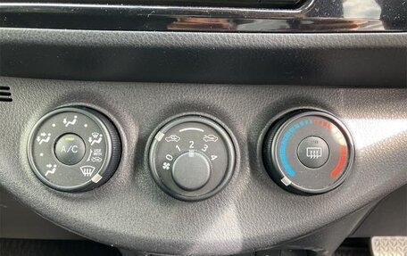 Toyota Vitz, 2017 год, 955 007 рублей, 17 фотография