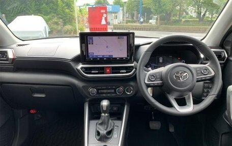 Toyota Raize I, 2023 год, 11 фотография