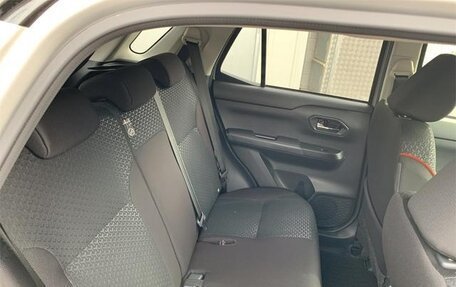 Toyota Raize I, 2023 год, 27 фотография