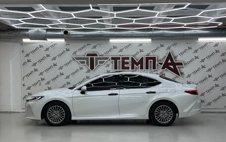 Toyota Camry, 2024 год, 3 900 000 рублей, 5 фотография