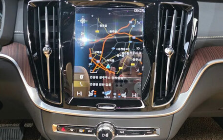 Volvo V60 II, 2022 год, 5 750 000 рублей, 15 фотография