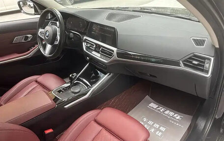 BMW 3 серия, 2021 год, 2 700 000 рублей, 19 фотография